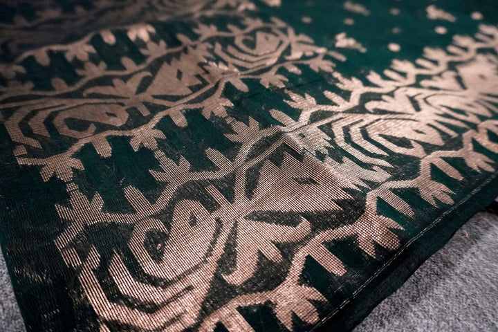 Emerald Heritage - Cotton Jamdani Dupatta with Traditional Golden Border