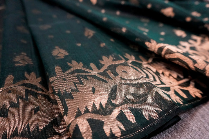 Emerald Heritage - Cotton Jamdani Dupatta with Traditional Golden Border