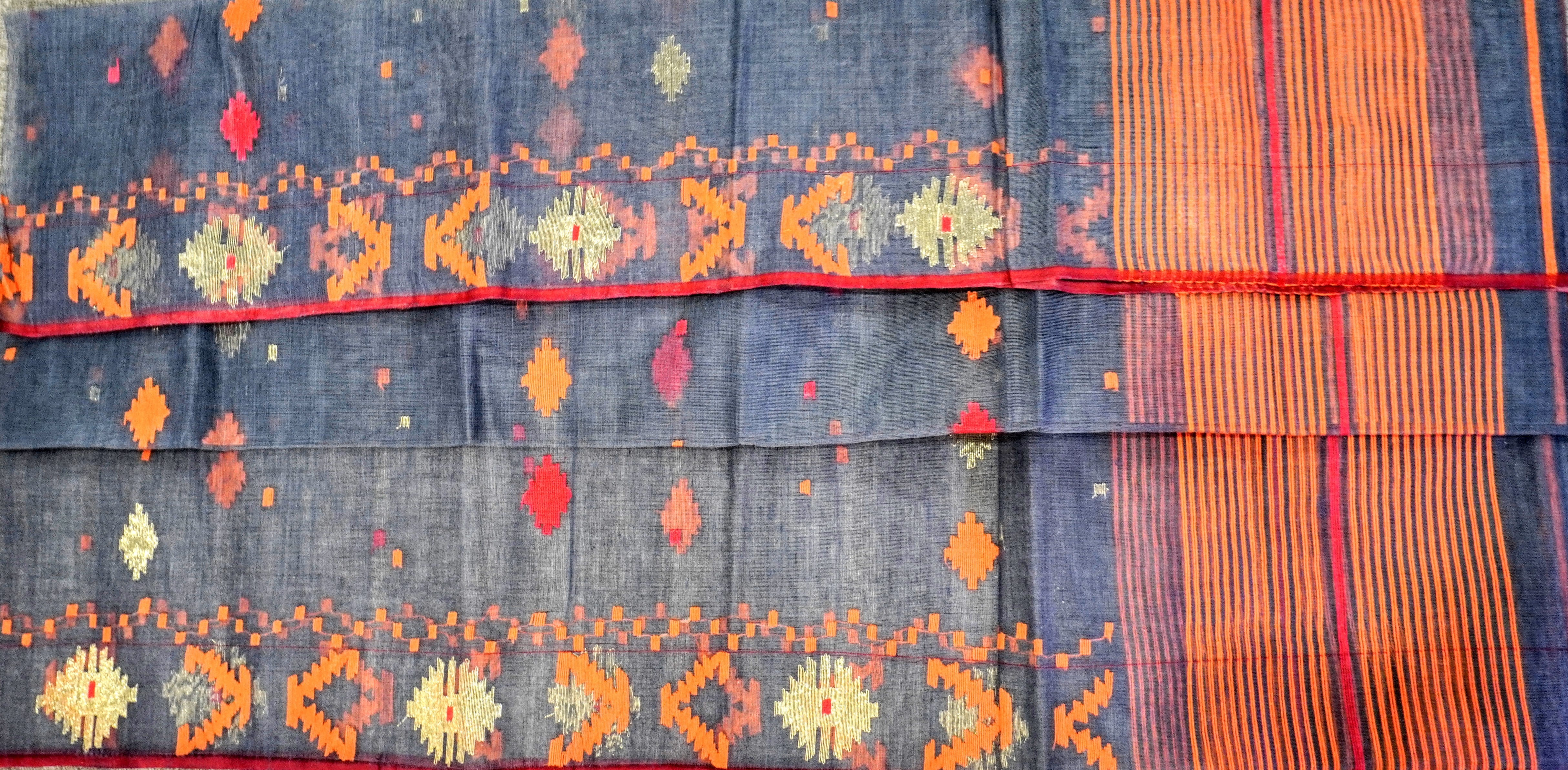 Misty Grey Elegance- 100% Dhakai Jamdani Dupatta with Traditional Design and Motifs