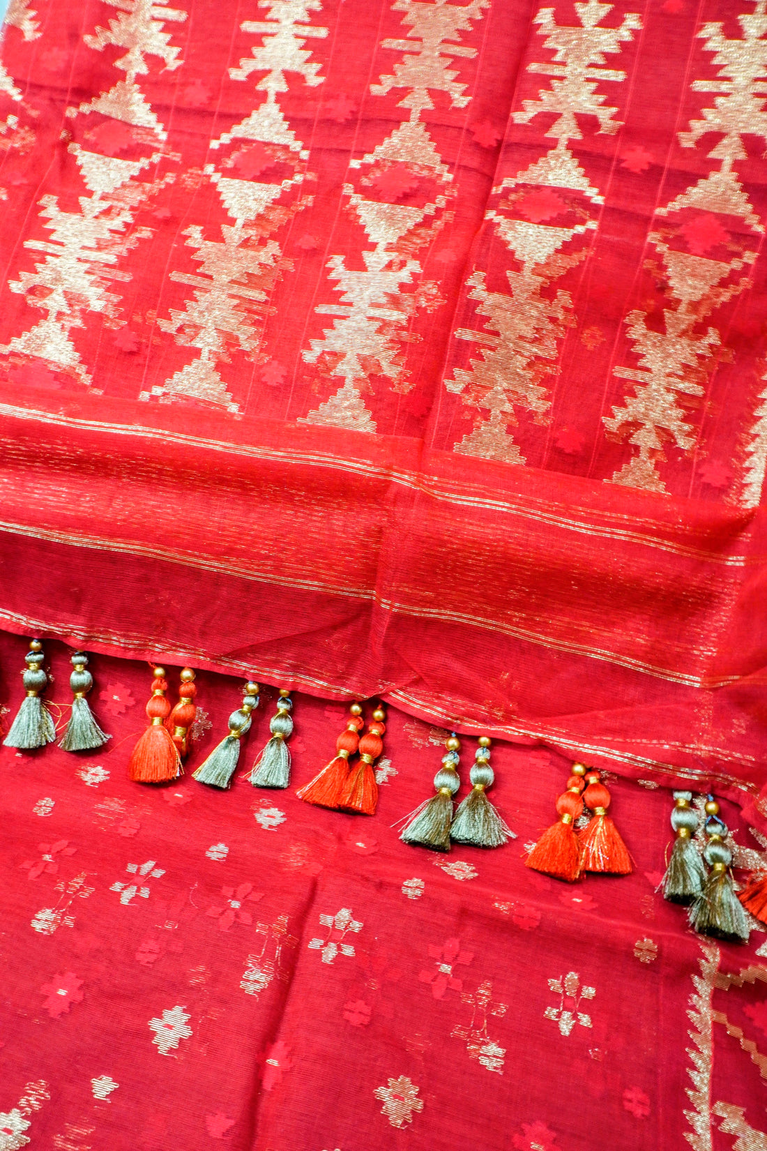 Scarlet Blossom Elegance - 84 Count Half-Silk Red Jamdani with Floral Motifs