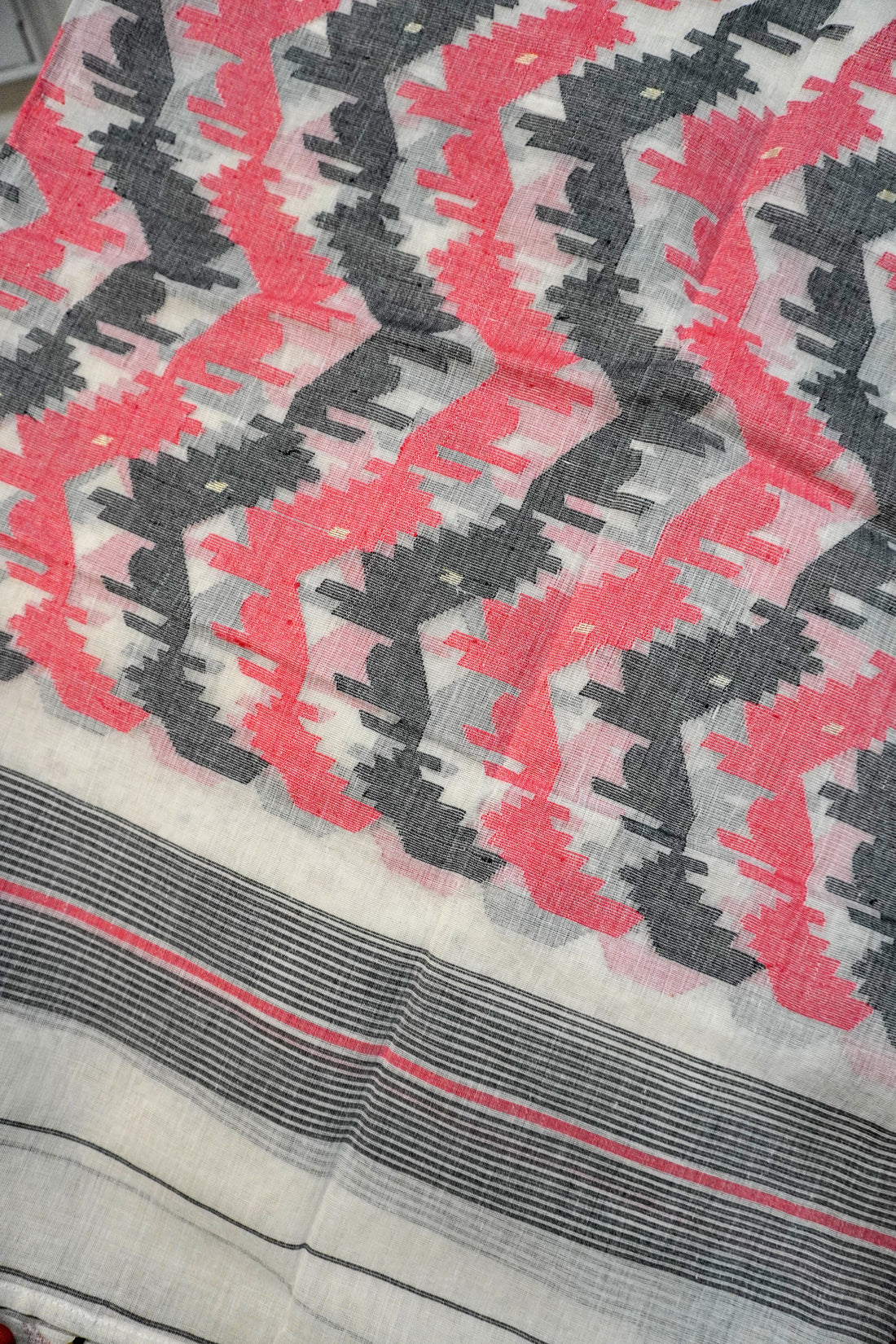 Heritage Contrast - 84 Count Half-Silk Ivory Jamdani with Black-Red Traditional Motifs