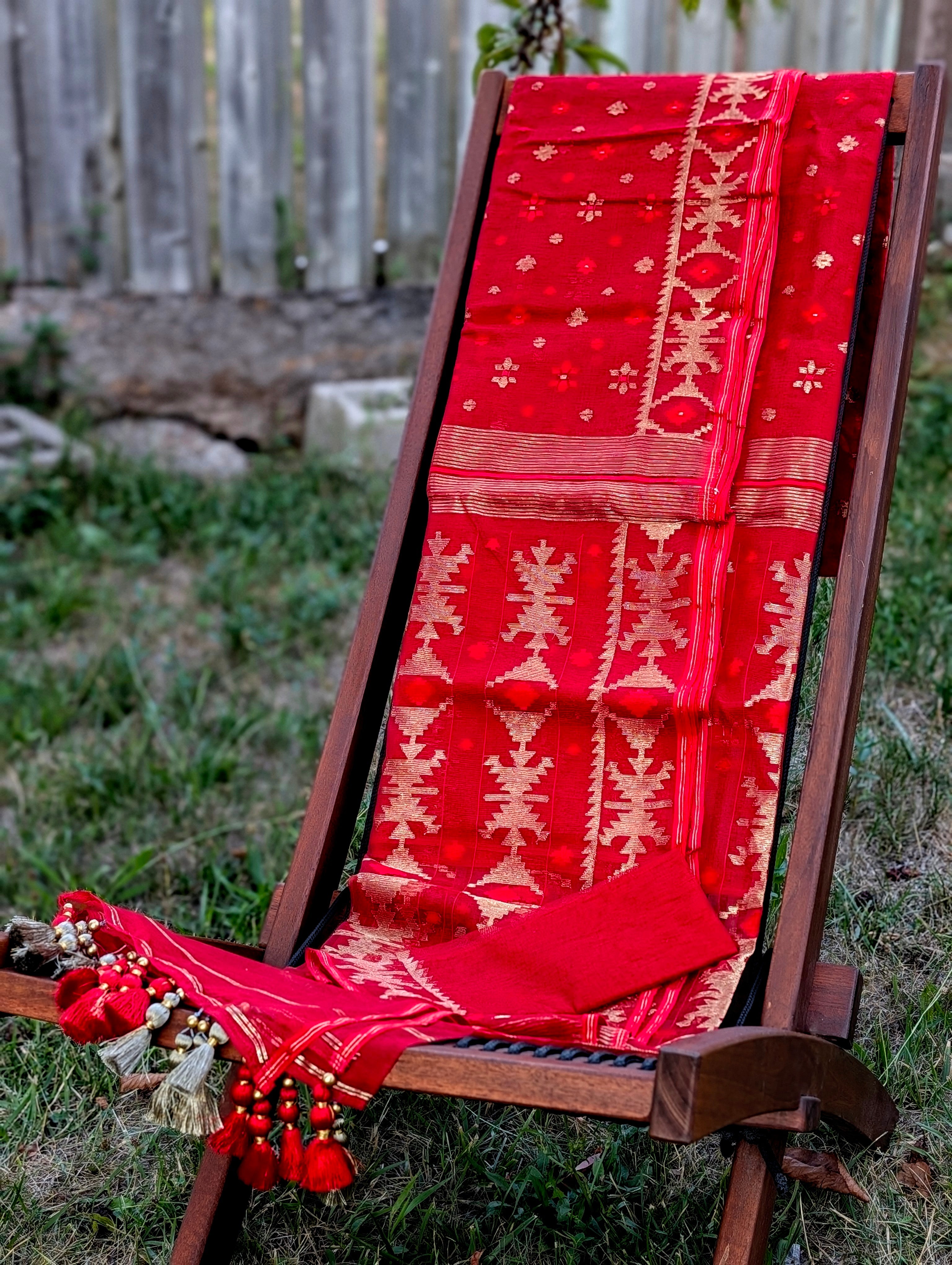 Scarlet Blossom Elegance - 84 Count Half-Silk Red Jamdani with Floral Motifs