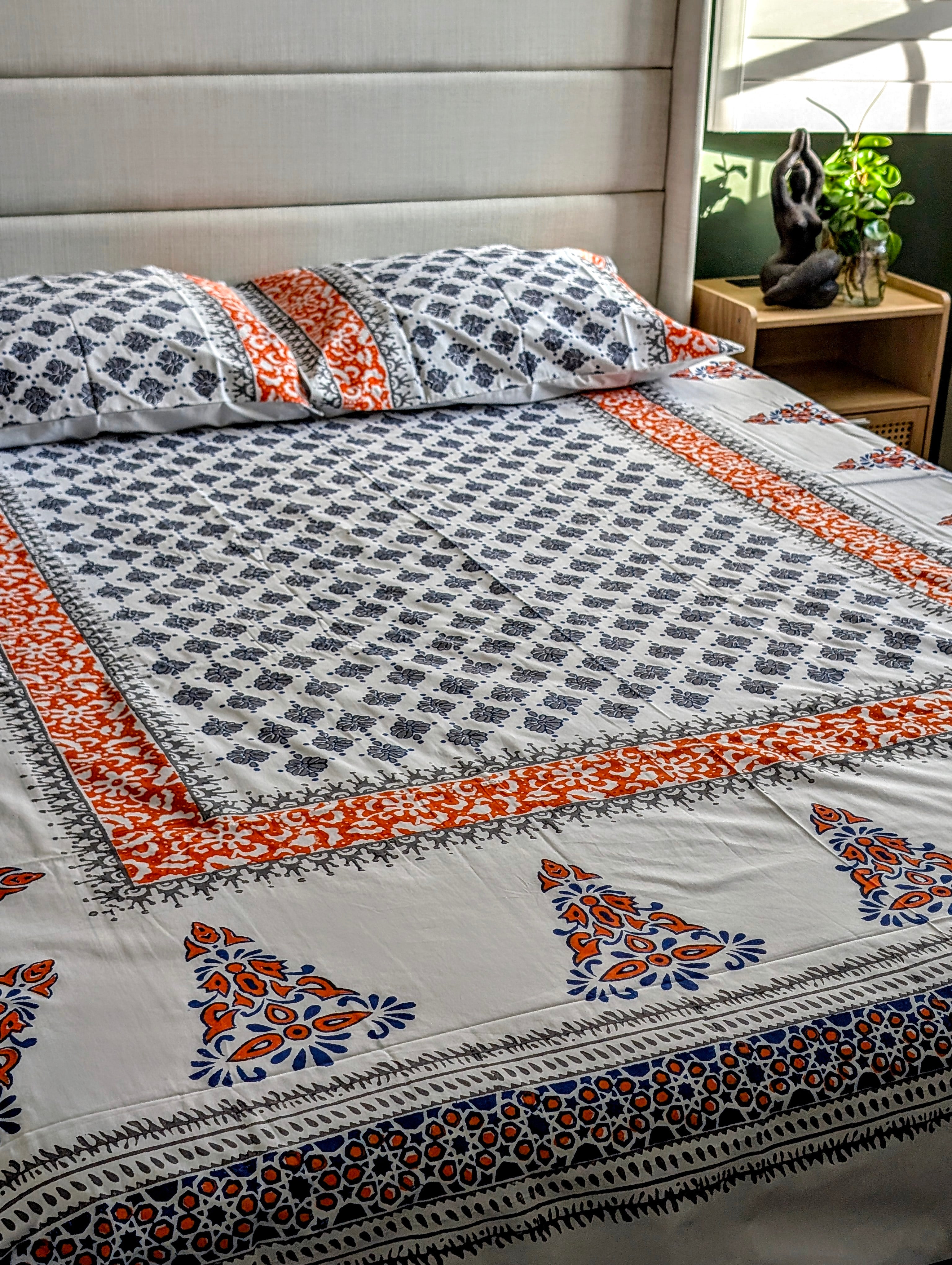 Autumn Noir Bed Set – 100% Cotton Block Print Bed Set