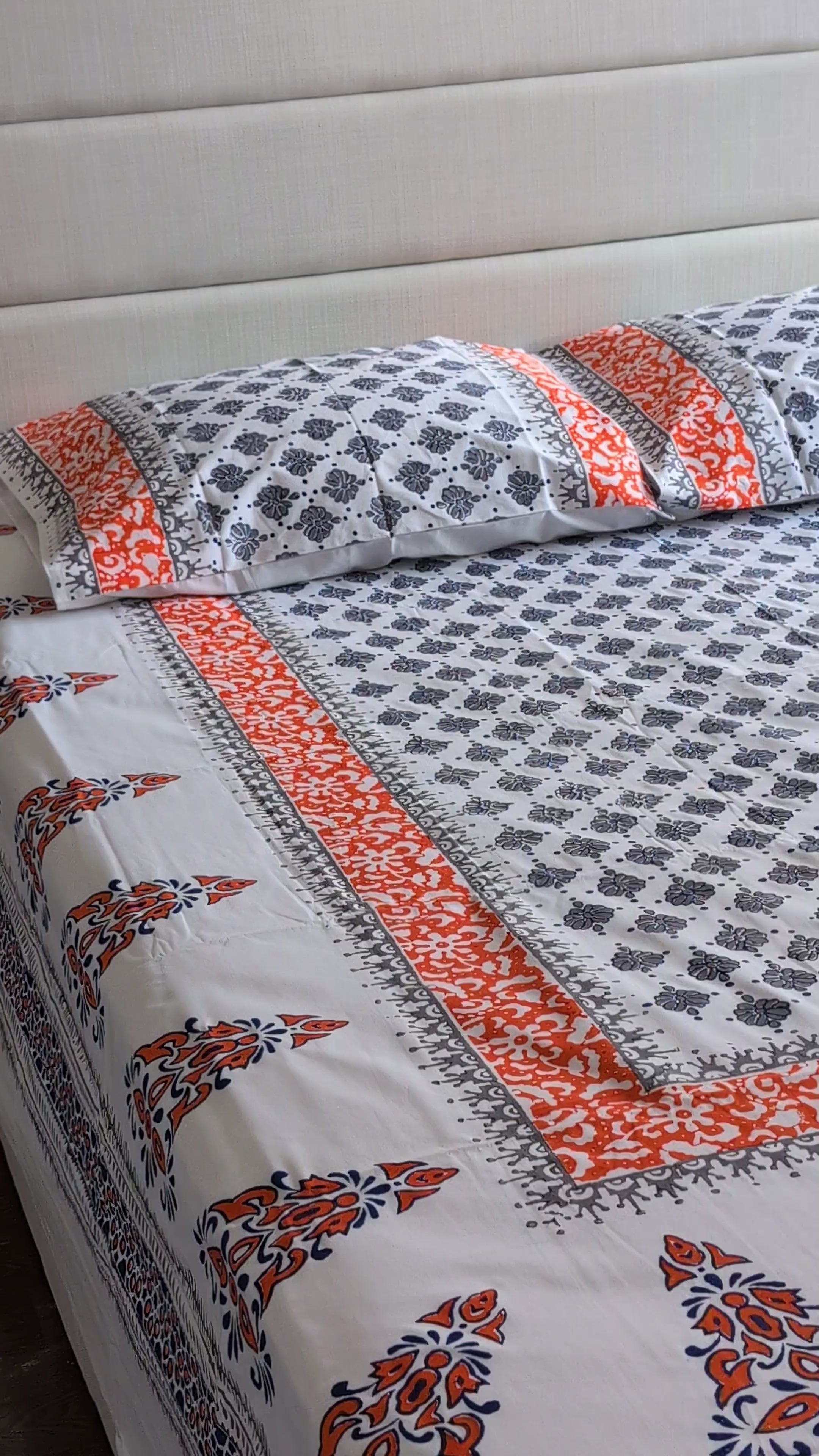 Autumn Noir Bed Set – 100% Cotton Block Print Bed Set